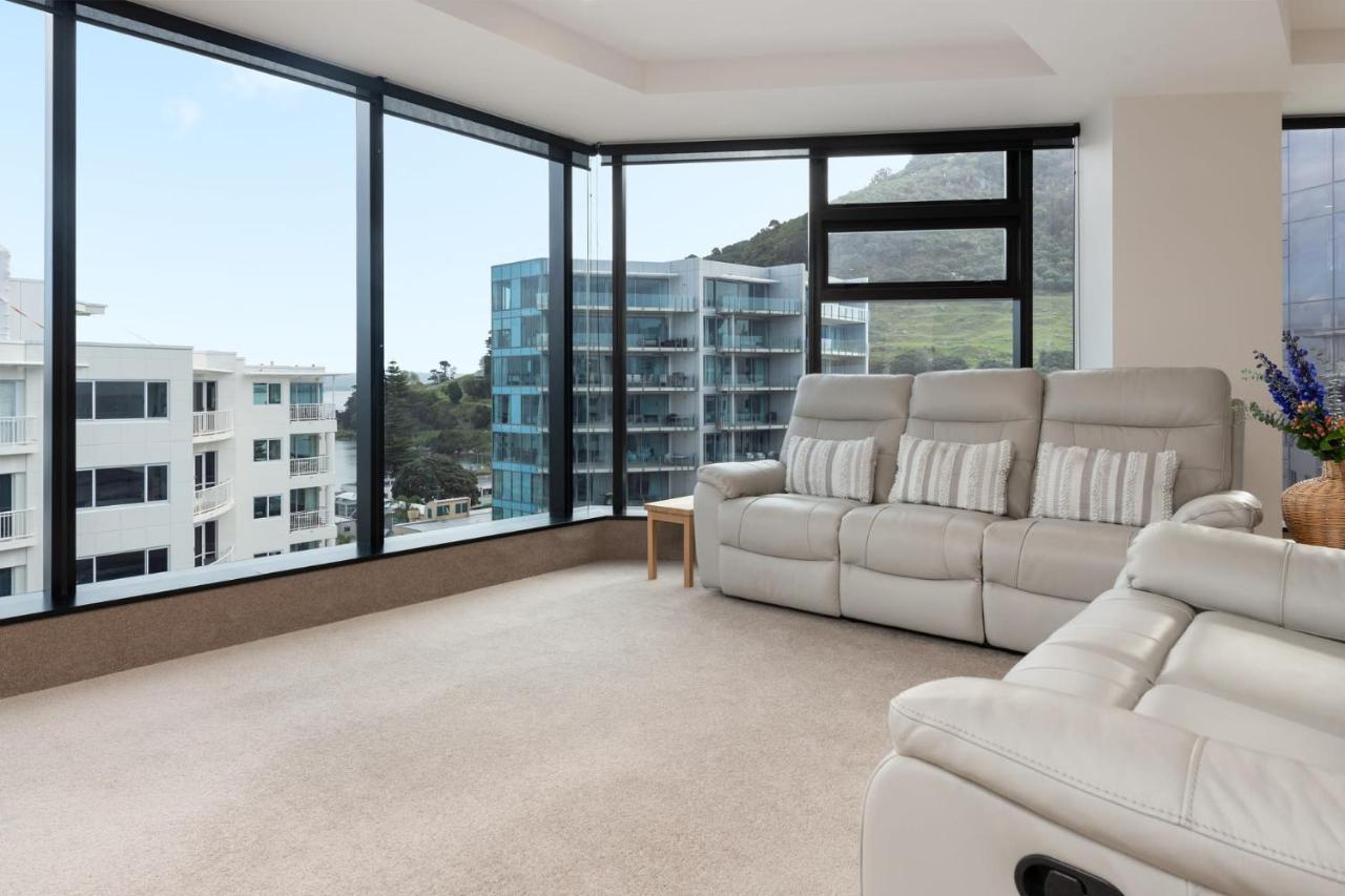 Superb Elevated Views Of Harbour With Heated Pool, Gym & Parking Daire Mount Maunganui Dış mekan fotoğraf