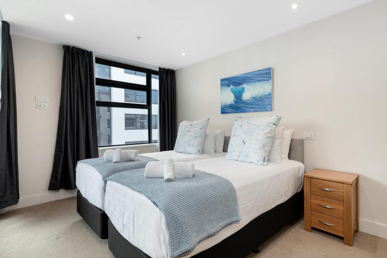 Superb Elevated Views Of Harbour With Heated Pool, Gym & Parking Daire Mount Maunganui Dış mekan fotoğraf