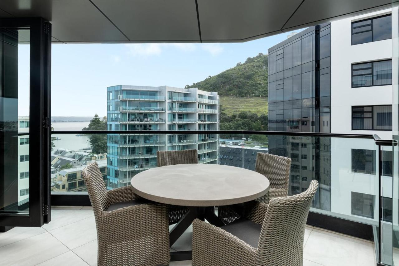 Superb Elevated Views Of Harbour With Heated Pool, Gym & Parking Daire Mount Maunganui Dış mekan fotoğraf