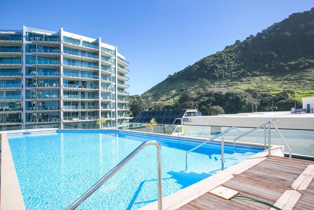 Superb Elevated Views Of Harbour With Heated Pool, Gym & Parking Daire Mount Maunganui Dış mekan fotoğraf